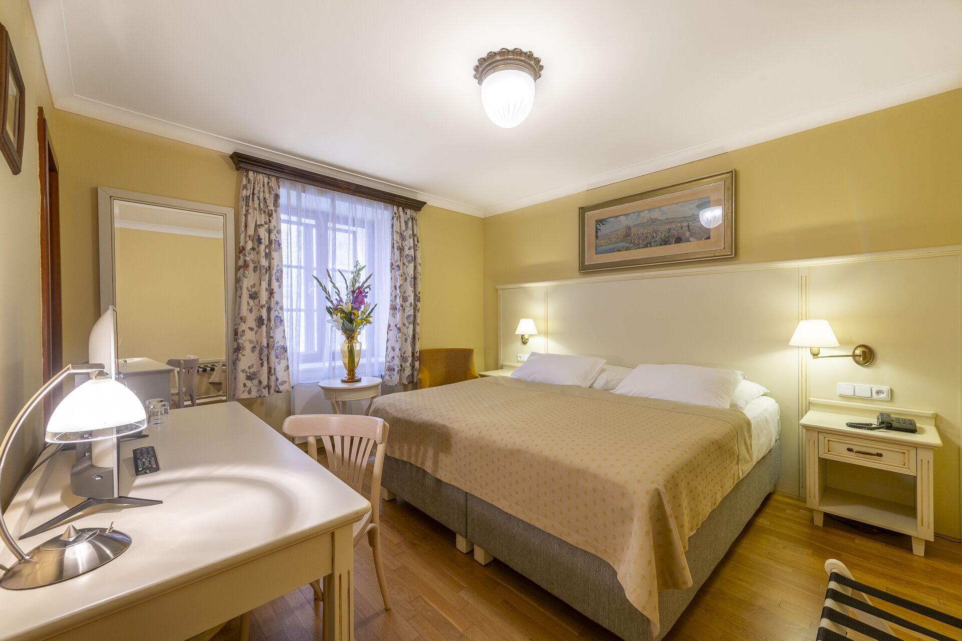 Отель Cerny Slon 4*
