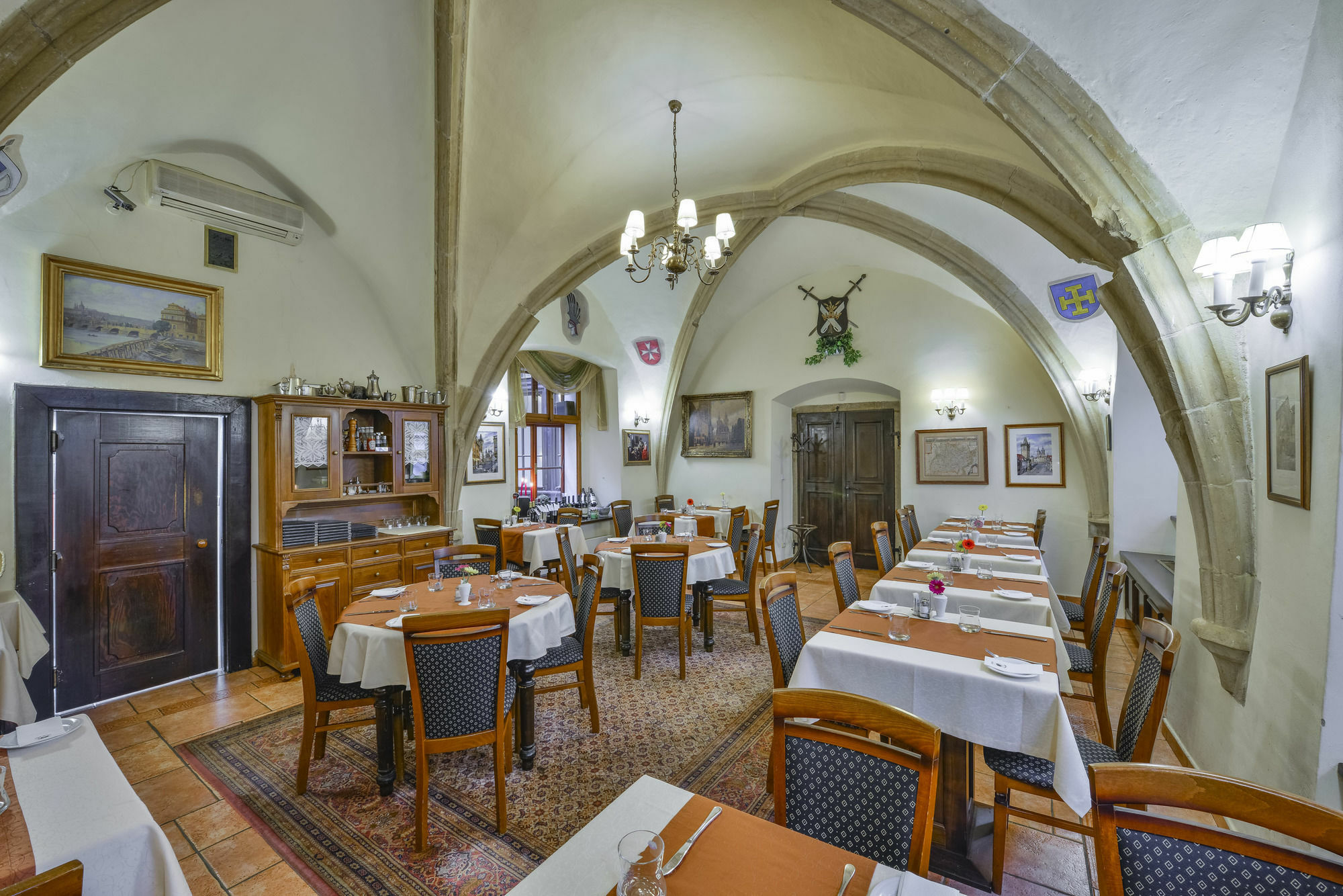 Cerny Slon 4* Прага